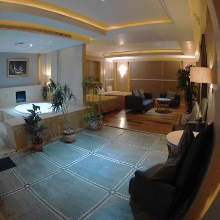 Changsing Business Motel Tajnan Kültér fotó