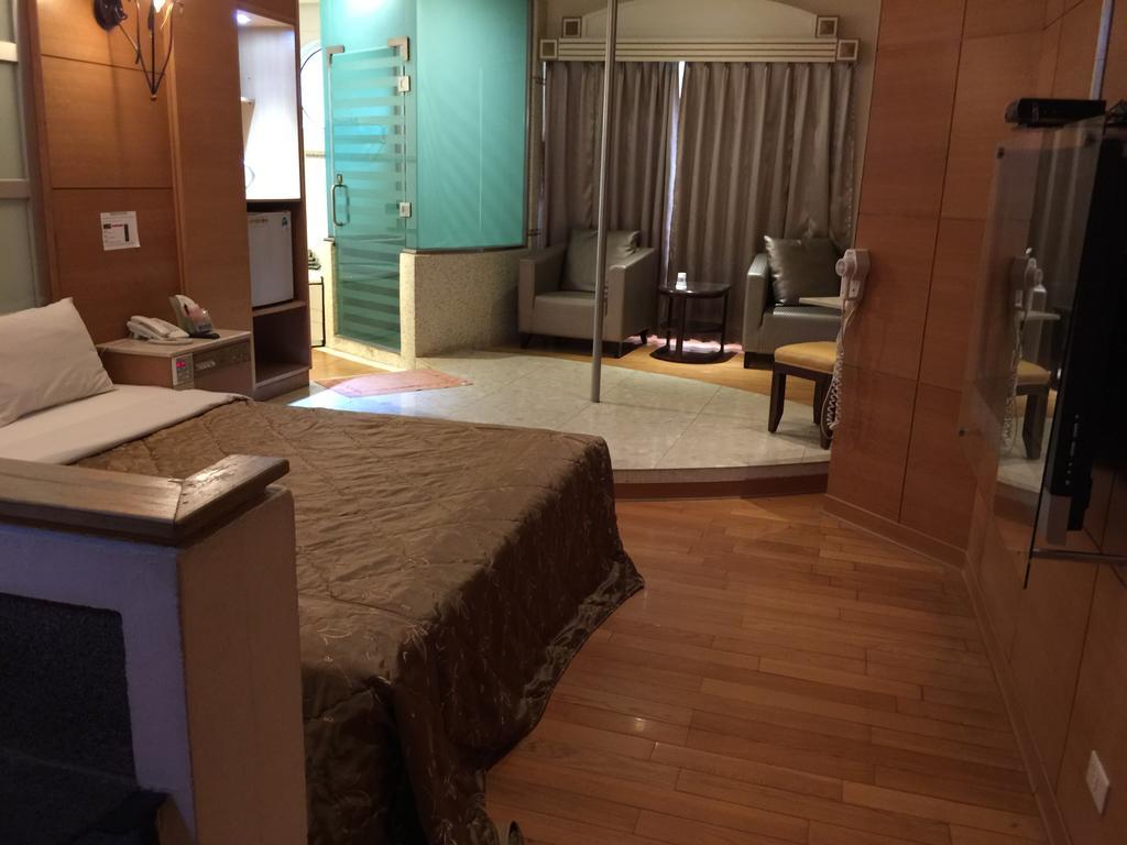 Changsing Business Motel Tajnan Kültér fotó
