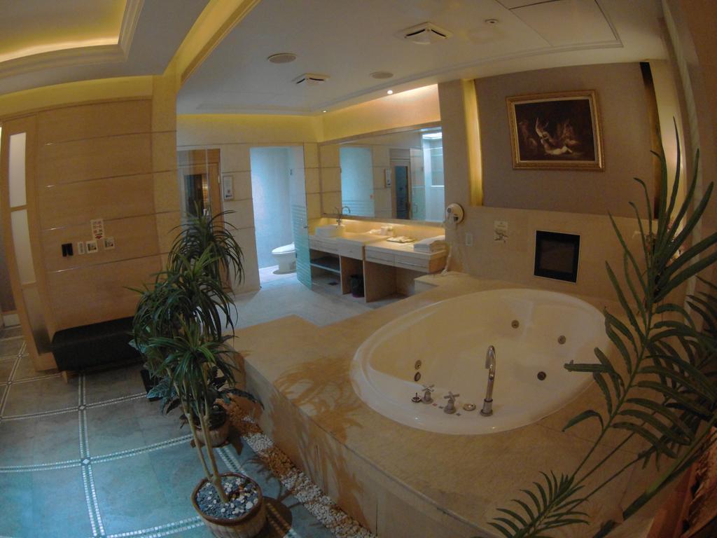 Changsing Business Motel Tajnan Kültér fotó