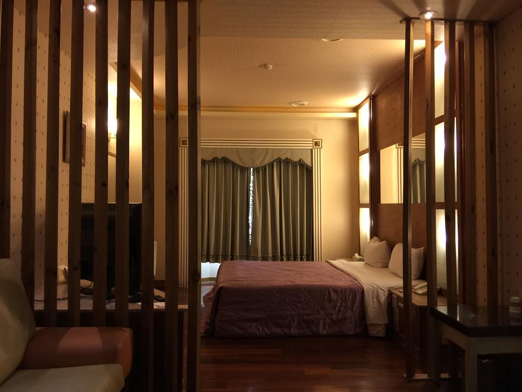 Changsing Business Motel Tajnan Kültér fotó