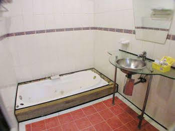 Changsing Business Motel Tajnan Kültér fotó